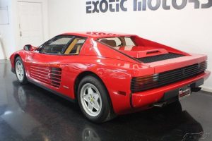Ονειρεμένη Ferrari Testarossa του 1989 με 900 χιλιόμετρα!