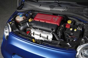 Abarth 500 1.4 λτ. με 331 ίππους είναι μίνι πύραυλος!