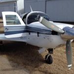 Αυτοκίνητο χτυπήθηκε εν κινήσει από αεροπλάνο σε εθνική οδό!