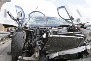 Το πρώτο κατεστραμμένο BMW i8 κατόπιν σφοδρής σύγκρουσης