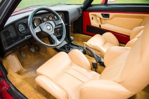 Συλλεκτική Alfa Romeo SZ του 1991 με μόλις 860 χιλιόμετρα!