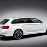 Νέα Skoda Superb Combi με τεράστιο χώρο αποσκευών