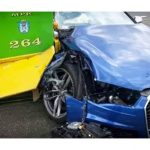 Audi RS 6 ντριφτάρει στην πόλη και καταλήγει σε τραμ! (video)