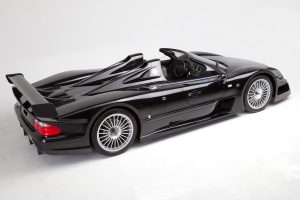 Σπάνια Mercedes CLK GTR Roadster του 1999 με 6 χιλιόμετρα!
