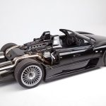 Σπάνια Mercedes CLK GTR Roadster του 1999 με 6 χιλιόμετρα!