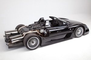 Σπάνια Mercedes CLK GTR Roadster του 1999 με 6 χιλιόμετρα!