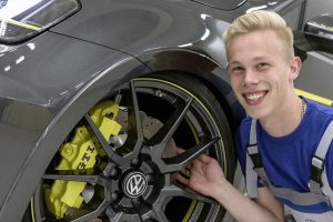 Νέο Volkswagen Golf GTI Dark Shine 2.0 TSI 395 PS για το Wörthersee