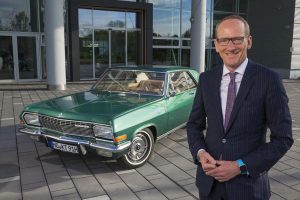 Ο CEO της Opel με το δικό του σπάνιο Diplomat A V8 Coupé