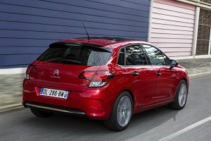 Ανανεωμένο Citroen C4 και 1.2 Turbo με τιμές από 13.940 ευρώ