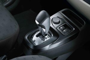 Νέο αυτόματο Tata GenX Nano με τιμή από 2.750 ευρώ!