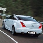 Ανανεωμένη Jaguar XJ με αρχικό κινητήρα 2λιτρο turbo