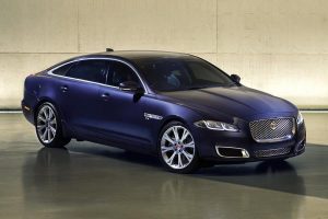 Ανανεωμένη Jaguar XJ με αρχικό κινητήρα 2λιτρο turbo