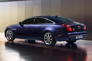 Ανανεωμένη Jaguar XJ με αρχικό κινητήρα 2λιτρο turbo