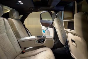 Ανανεωμένη Jaguar XJ με αρχικό κινητήρα 2λιτρο turbo