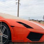 Μια γιγάντια Lamborghini Gallardo για τον Γκιούλιβερ!