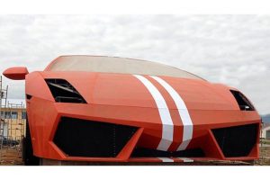 Μια γιγάντια Lamborghini Gallardo για τον Γκιούλιβερ!