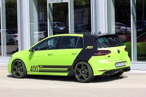 Volkswagen Golf R 400 επιταχύνει στα 0-200 χλμ./ώρα (video)