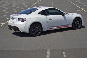 Νέα ειδική έκδοση Toyota GT86 Blanco με λευκό περλέ χρώμα
