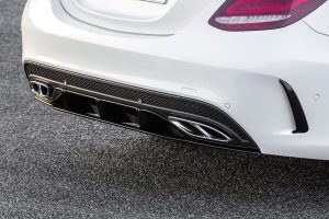 Νέα αξεσουάρ AMG για πιο σπορ εμφάνιση στη Mercedes C-Class