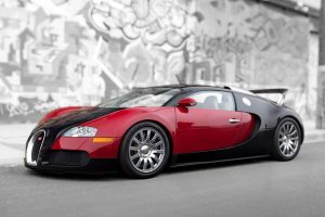 Πωλείται η πρώτη Bugatti Veyron του 2006 με μόλις 1.230 χλμ.!