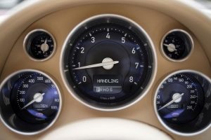 Πωλείται η πρώτη Bugatti Veyron του 2006 με μόλις 1.230 χλμ.!