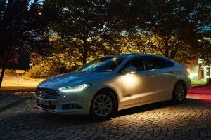 Προηγμένο σύστημα φωτισμού Ford «βλέπει» στο σκοτάδι