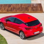 Το νέο Opel Astra πάτησε στην Ελλάδα μαζί με το μίνι Karl