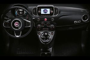 Ανανεωμένο Fiat 500 με νέα trendy και μοδάτα αξεσουάρ