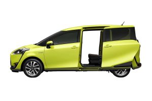 Νέο μικρό πολυχρηστικό Toyota Sienta με 7 θέσεις και υβριδικό