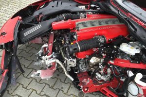 Διαλυμένη Ferrari F12 Berlinetta πωλείται 76.999 ευρώ!