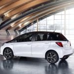 Αναβαθμισμένο Toyota Yaris και για πρώτη φορά δίχρωμο