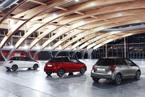 Αναβαθμισμένο Toyota Yaris και για πρώτη φορά δίχρωμο