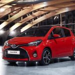 Αναβαθμισμένο Toyota Yaris και για πρώτη φορά δίχρωμο