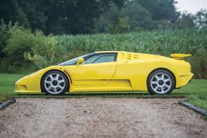 Σπάνια Bugatti EB110 SS του 1995 με μόνο 10.100 χιλιόμετρα