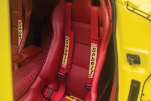 Σπάνια Bugatti EB110 SS του 1995 με μόνο 10.100 χιλιόμετρα