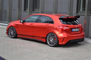 Mercedes A45 AMG 435 hp με μετατροπές αξίας 18.900€