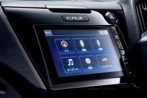 Ανανέωση για το σπορ υβριδικό Honda CR-Z με αλλαγές μέσα – έξω