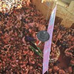 Το αυτοκίνητο Google Street View έφαγε χιλιάδες ντομάτες!