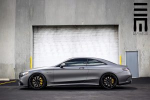 Mercedes S 63 AMG Coupe σε ματ γκρι είναι κτήνος!
