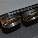 "Ειδική" BMW M4 με φουλ ανθρακόνημα και εξάτμιση Akrapovic