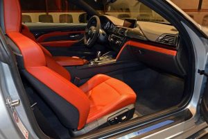 “Ειδική” BMW M4 με φουλ ανθρακόνημα και εξάτμιση Akrapovic