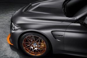 Νέα BMW Concept M4 GTS με ψεκασμό νερού και φώτα OLED