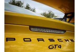 «Πήγαινέ με όπου θέλεις, ταξιτζή» με την Porsche το Taxi…