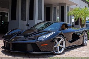 Πωλείται η Νο1 Ferrari LaFerrari για 5 εκατομμύρια δολάρια!