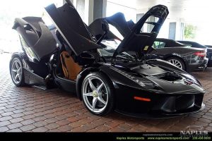 Πωλείται η Νο1 Ferrari LaFerrari για 5 εκατομμύρια δολάρια!