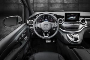 Νέα Mercedes V-Class AMG Line με όλους τους κινητήρες