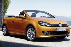 Το Volkswagen Golf Cabriolet ανανεώνεται μέσα – έξω