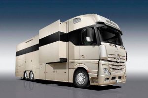 Αυτοκινούμενο τροχόσπιτο – παλάτι για διακοπές 7 αστέρων!