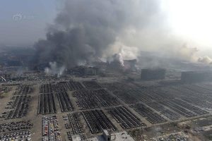 Βιβλική καταστροφή από γιγάντια έκρηξη σε λιμάνι της Κίνας