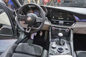 Αποκαλυπτήρια της Alfa Romeo Giulia και εκ των έσω!